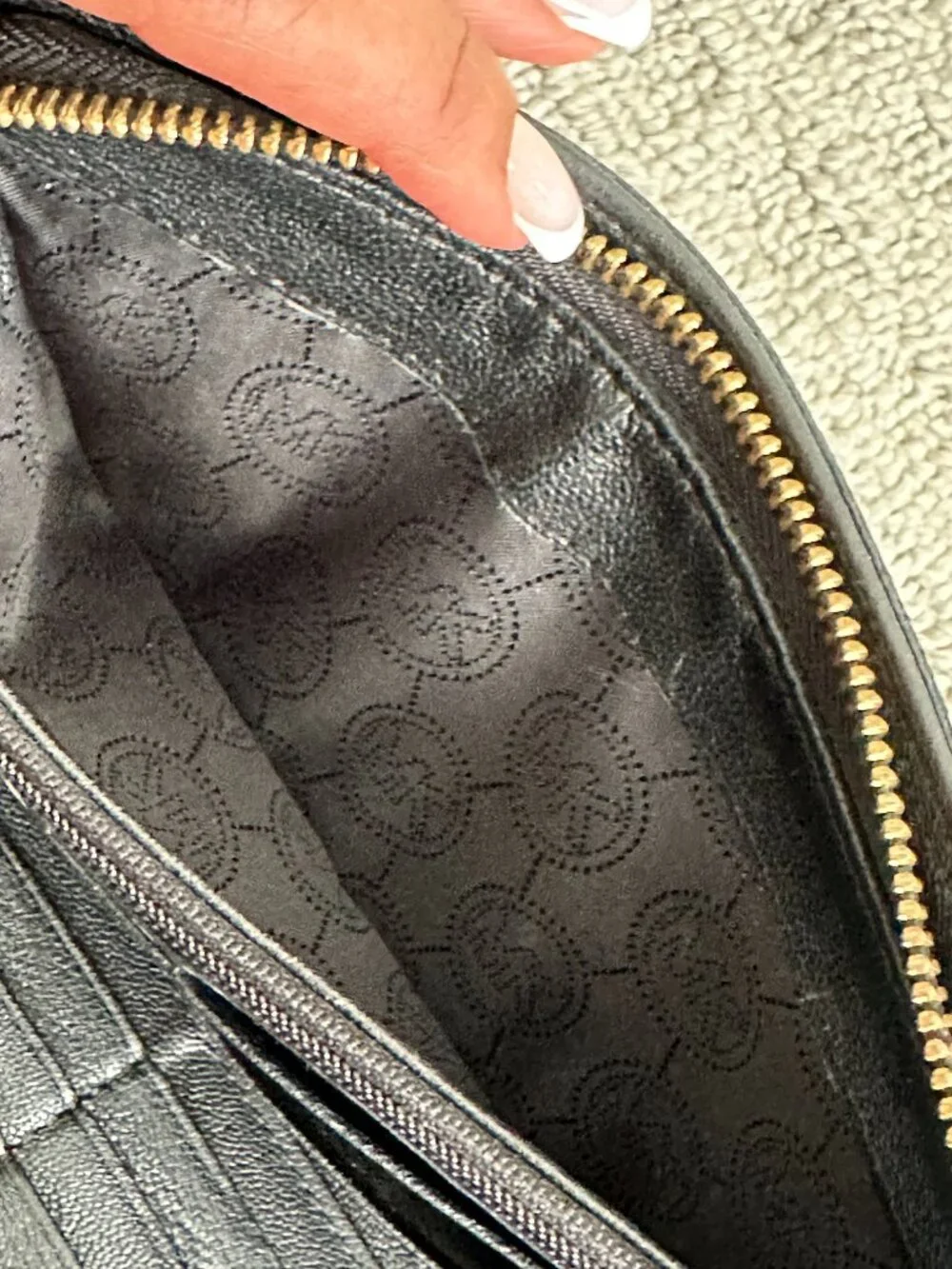 Michael Kors Hamilton Continental Zip Around Wallet Black Leather Gold Lock
